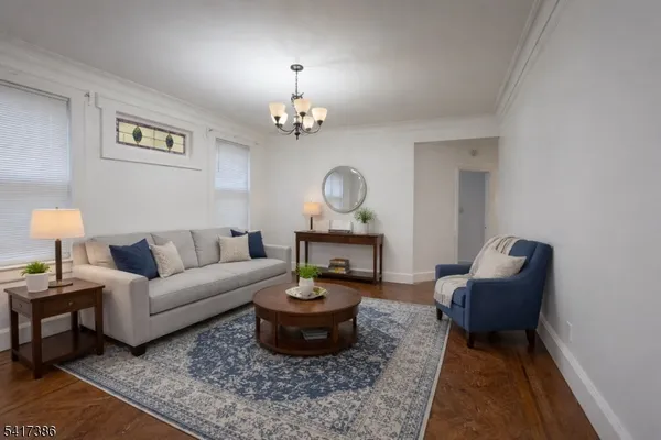 $2,700 | 205 Chancellor Avenue, Unit 1, Newark, NJ 07112