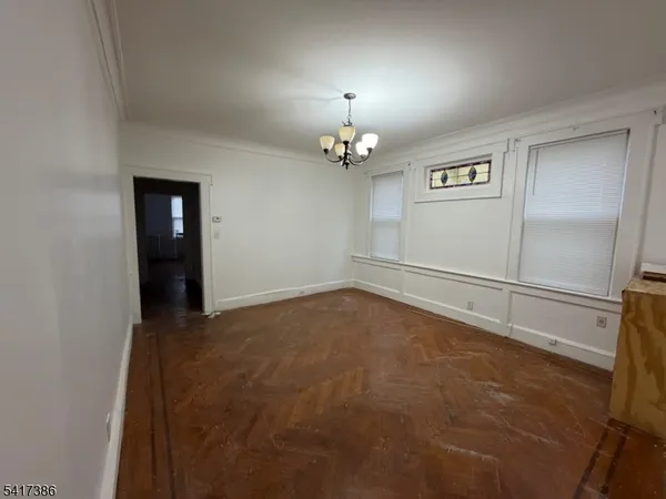 $2,700 | 205 Chancellor Avenue, Unit 1, Newark, NJ 07112