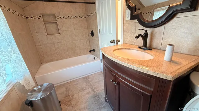 $4,800 | 185 Weir Street, Hempstead, NY 11550