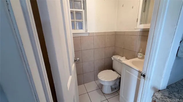 $4,800 | 185 Weir Street, Hempstead, NY 11550