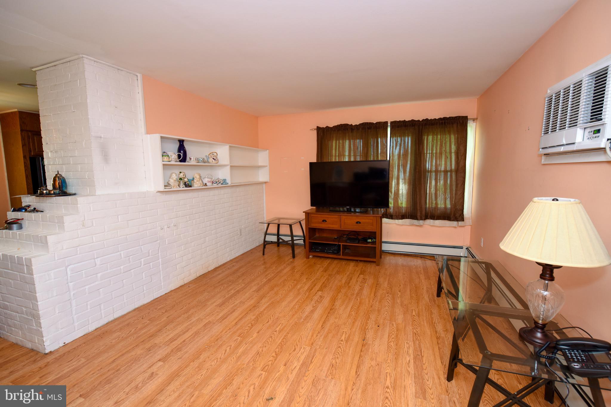 44 Gun Road Levittown, PA 19057 - Photo 3 of 18