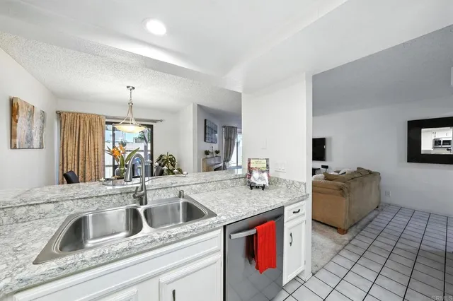 $510,000 | 1526 Granite Hills Drive, Unit C, El Cajon, CA 92019