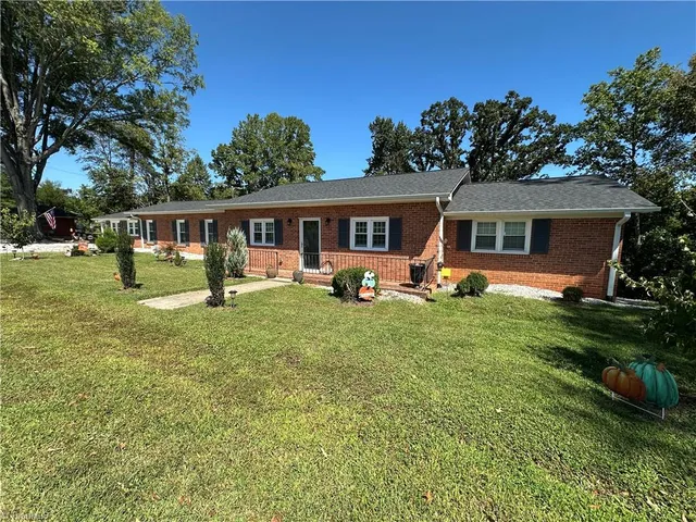 $389,000 | 4797 Rockford Road, Dobson, NC 27017