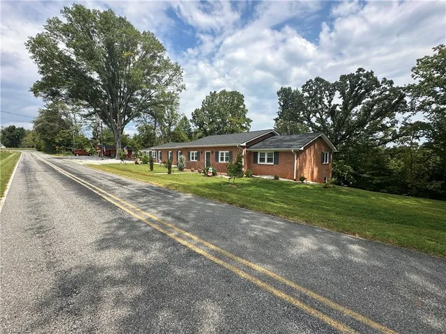 $389,000 | 4797 Rockford Road, Dobson, NC 27017