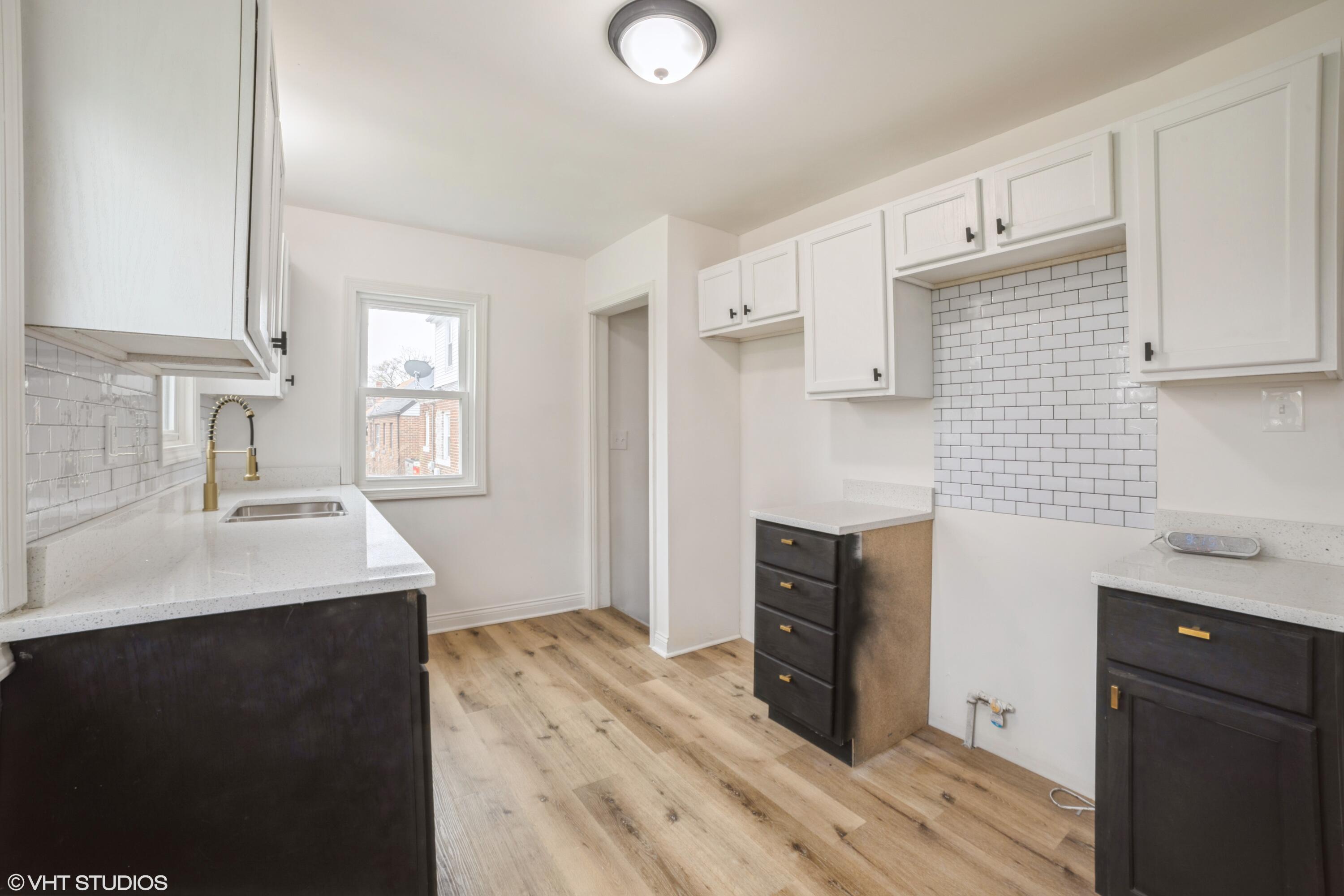 4357 Vermont Court Gary, IN 46409 - Photo 3 of 15 3000x2000