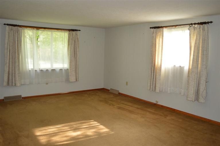 2396 Moffett Road Independence, KY 41051 - Photo 3 of 12 Gallery Image 3