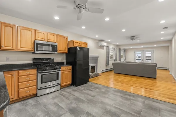 $3,000 | 12 Circle Drive, Weymouth, MA 02188