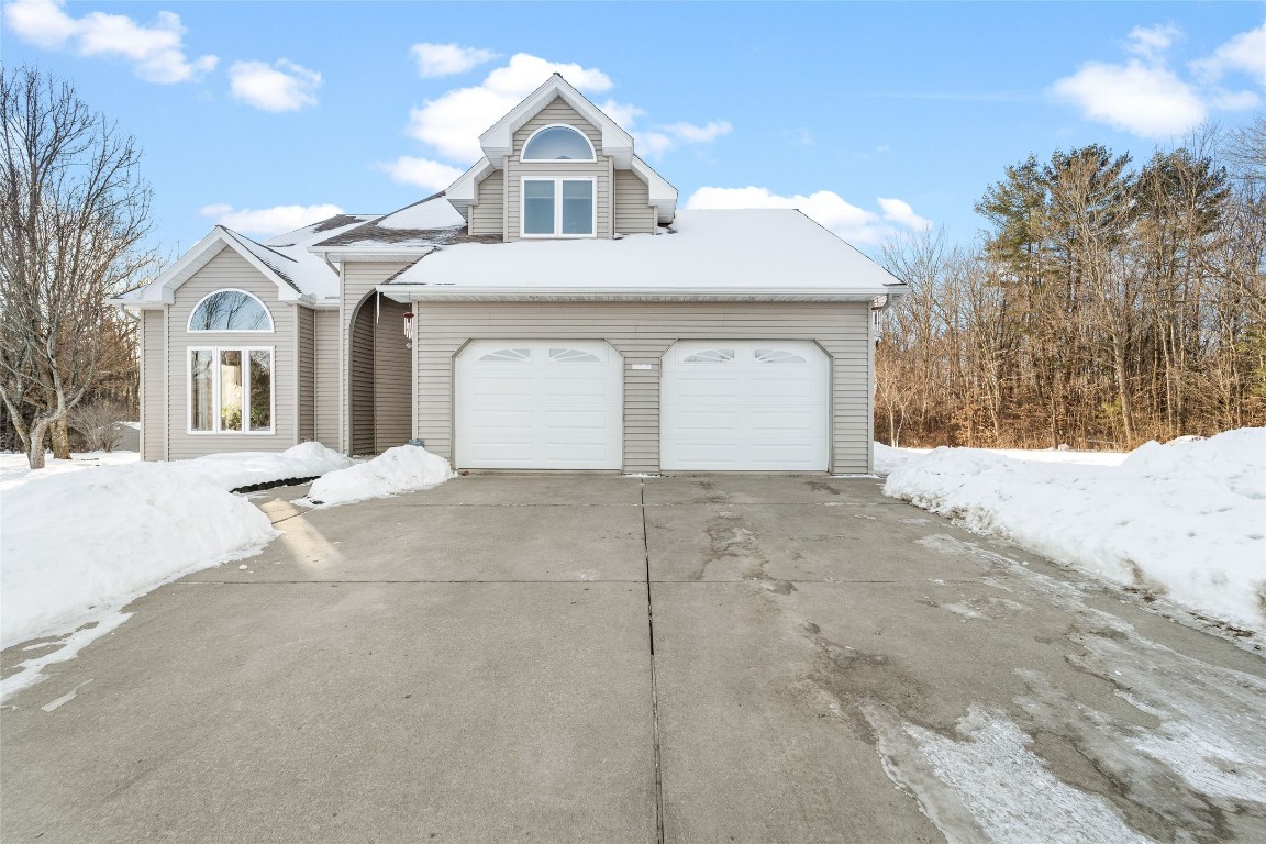 805 Brotzman Road Binghamton, NY 13901 - Photo 1 of 50 Gallery Image 1