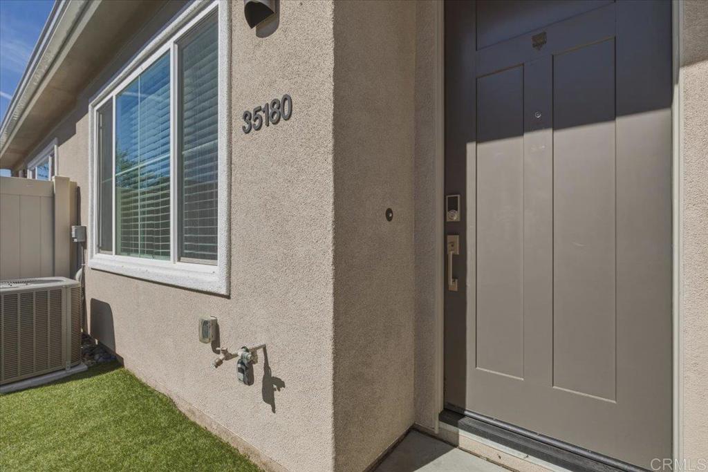 35180 Grove Trail Fallbrook, CA 92028 - Photo 5 of 23 a view of bathroom