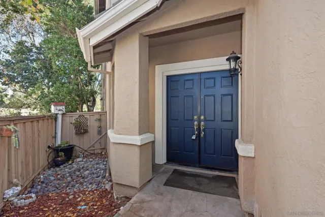 a view of a room with wooden floor and closet