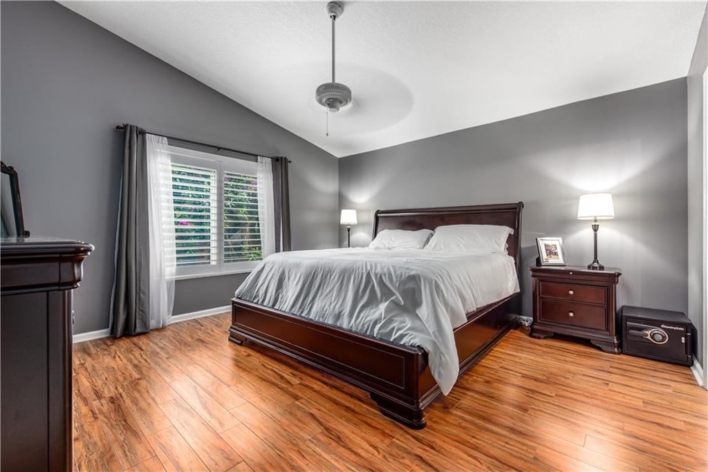2504 Southeast Springtree Place Stuart, FL 34997 - Photo 13 of 20 Gallery Image 13