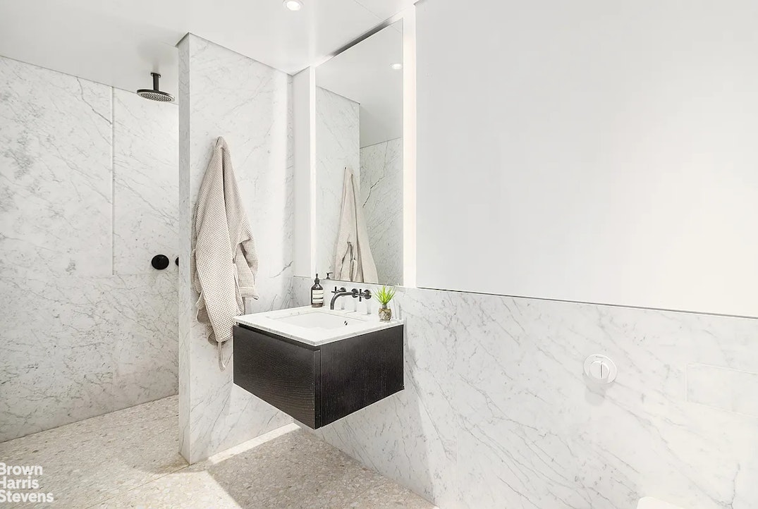 16 West 40th Street, Unit 19C Manhattan, NY 10018 - Photo 14 of 15