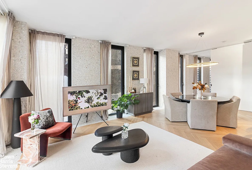 16 West 40th Street, Unit 19C Manhattan, NY 10018 - Photo 2 of 15