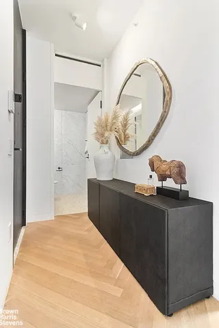 $2,690,000 | 16 West 40th Street, Unit 19C | Bryant Park