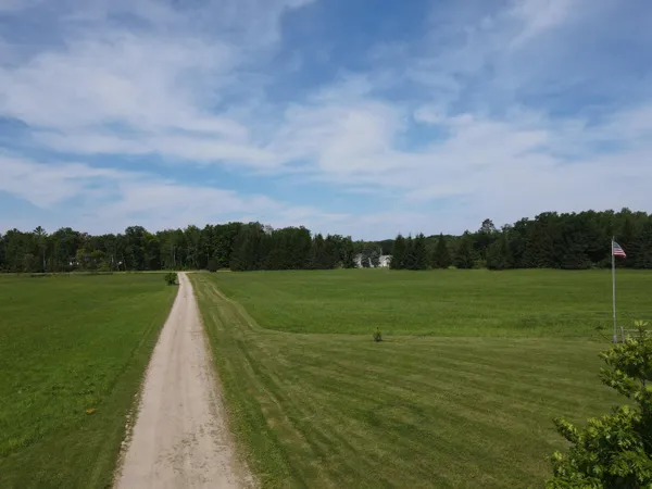 $480,000 | 2812 Shoreline Drive, Lupton, MI 48635