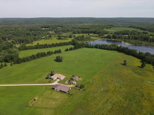 $480,000 | 2812 Shoreline Drive, Lupton, MI 48635