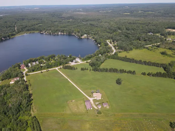 $480,000 | 2812 Shoreline Drive, Lupton, MI 48635