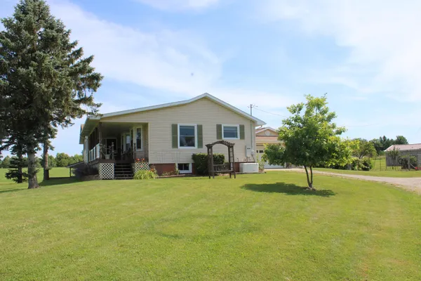 $480,000 | 2812 Shoreline Drive, Lupton, MI 48635