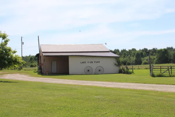 $480,000 | 2812 Shoreline Drive, Lupton, MI 48635