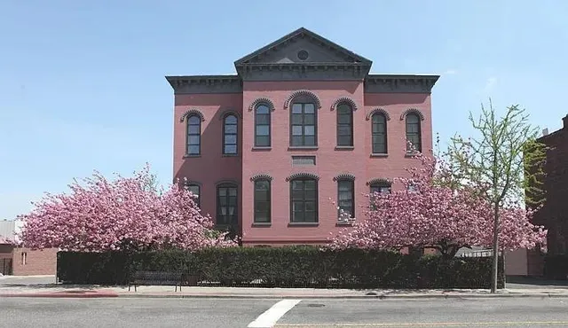 $4,250 | 464-470 Central Avenue, Unit 206, Jersey City, NJ 07307