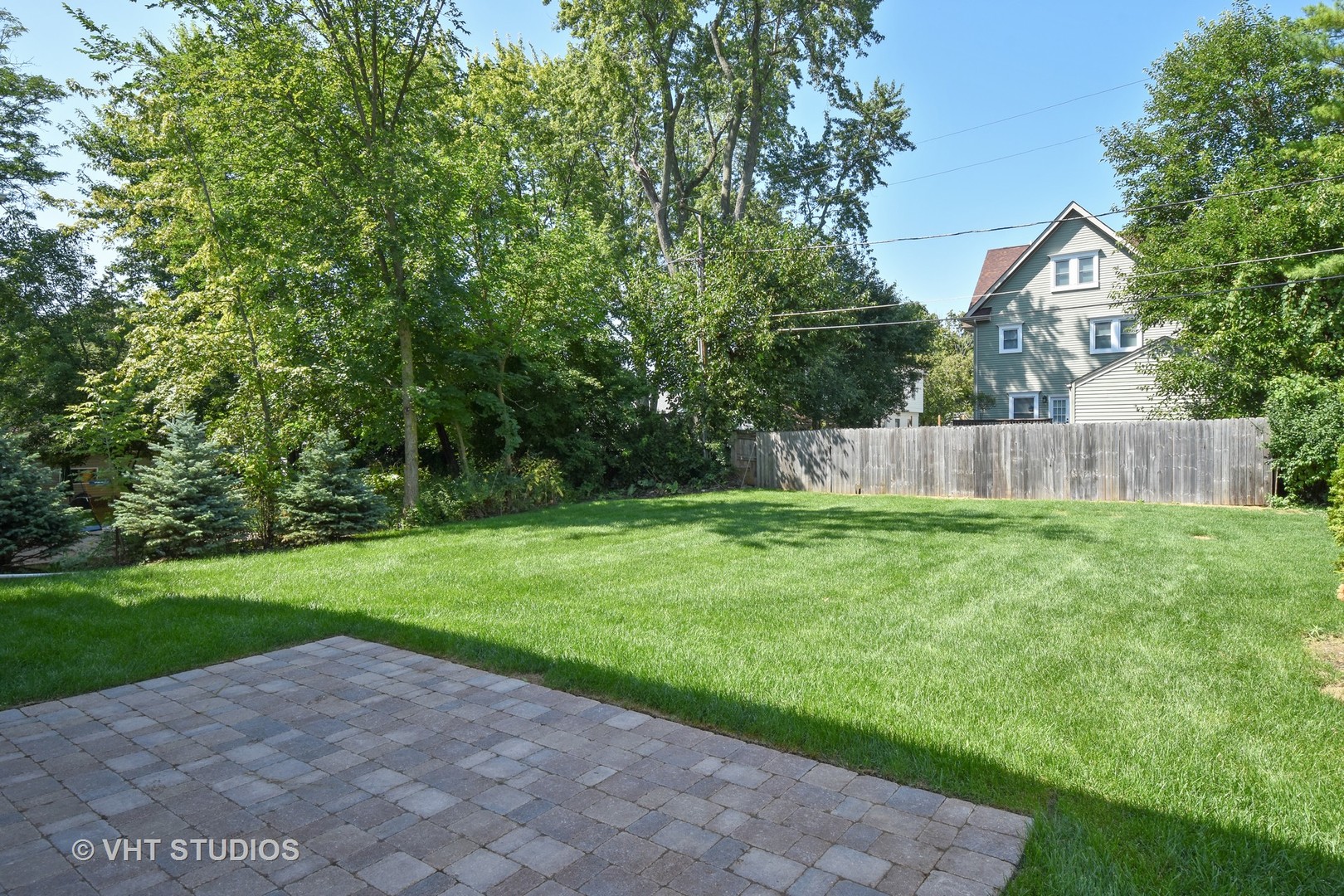 748 Prairie Avenue Barrington, IL 60010 - Photo 24 of 27 a view of a back yard