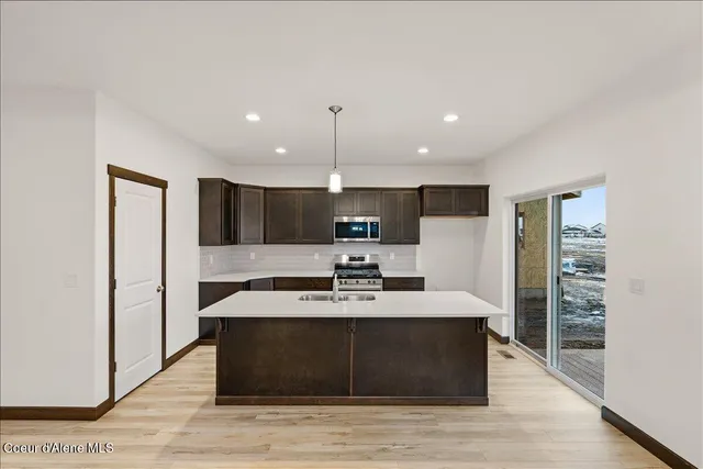 $579,900 | 2613 East Cinder Avenue, Post Falls, ID 83854