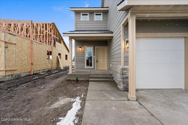 $579,900 | 2613 East Cinder Avenue, Post Falls, ID 83854