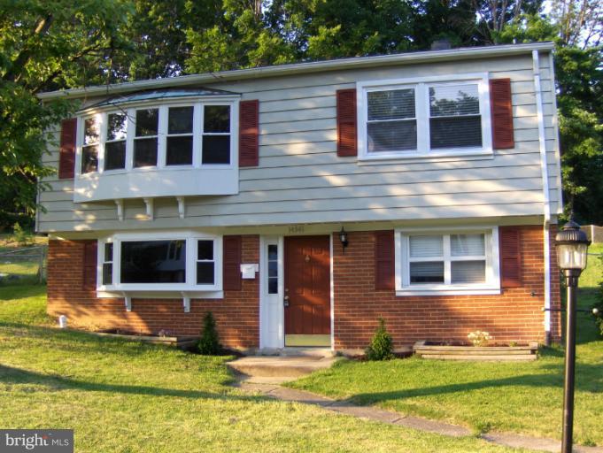 14341 Fullerton Road Woodbridge, VA 22193 - Photo 20 of 20 Exterior (Front)