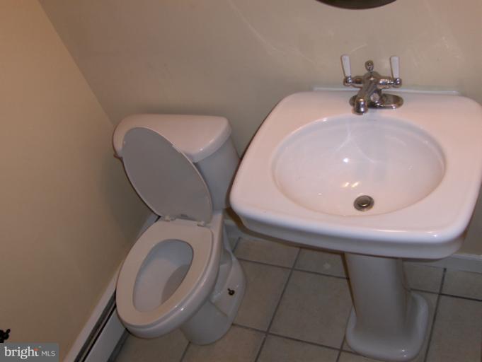 14341 Fullerton Road Woodbridge, VA 22193 - Photo 7 of 20 Bath