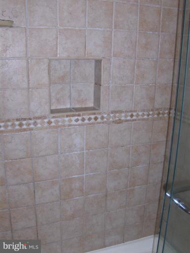 14341 Fullerton Road Woodbridge, VA 22193 - Photo 10 of 20 Bath