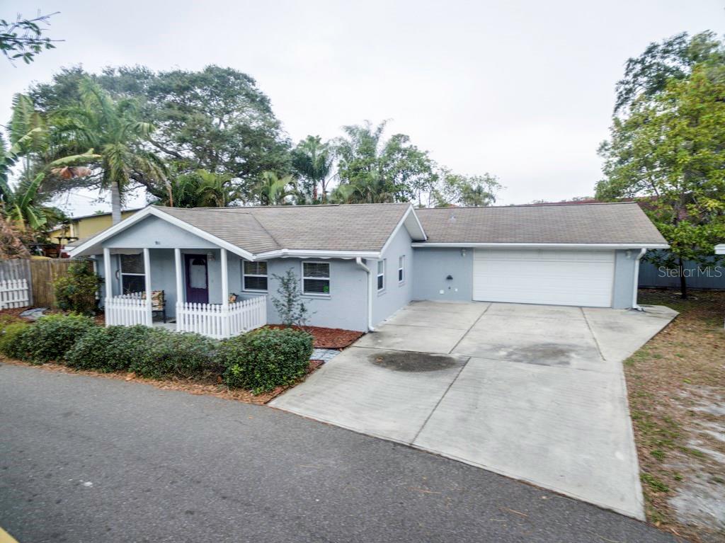 911 7th Street Northwest Largo, FL 33770 - Photo 1 of 1