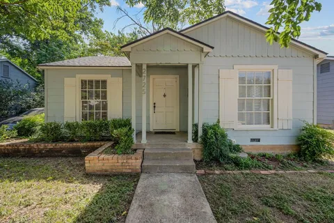 $310,000 | 2725 Wayside Avenue, Fort Worth, TX 76110