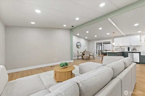 $443,950 | 914 Nottingham Drive Southeast, Olympia, WA 98503