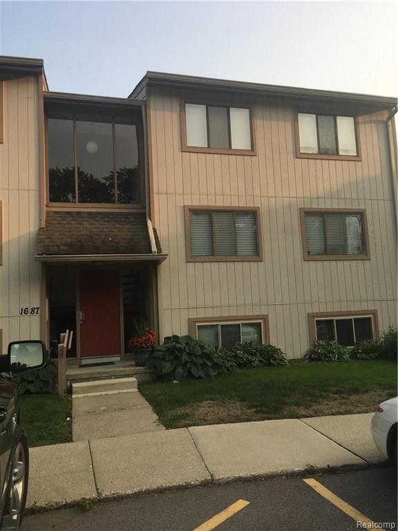 1687 Riverside Drive, Unit U14 Rochester Hills, MI 48309 - Photo 1 of 50