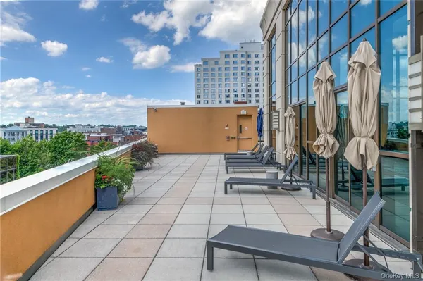 $679,900 | 175 Huguenot Street, Unit 1804, New Rochelle, NY 10801