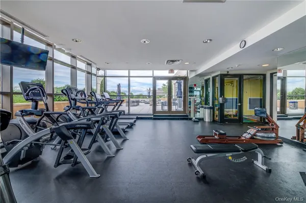 $679,900 | 175 Huguenot Street, Unit 1804, New Rochelle, NY 10801