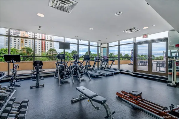 $679,900 | 175 Huguenot Street, Unit 1804, New Rochelle, NY 10801