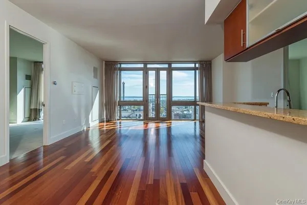 $679,900 | 175 Huguenot Street, Unit 1804, New Rochelle, NY 10801