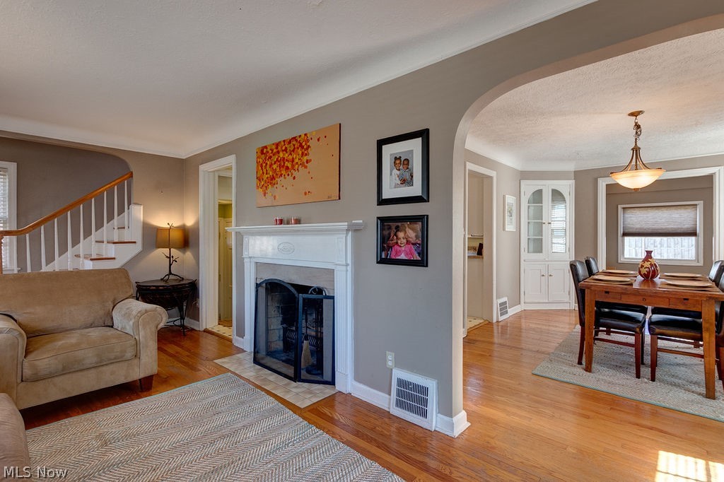 1159 Pennfield Road Cleveland, OH 44121 - Photo 7 of 29