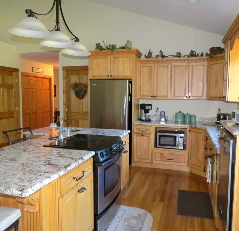 272 Old Harbor Road Westport, MA 02790 - Photo 10 of 30 Gallery Image 10