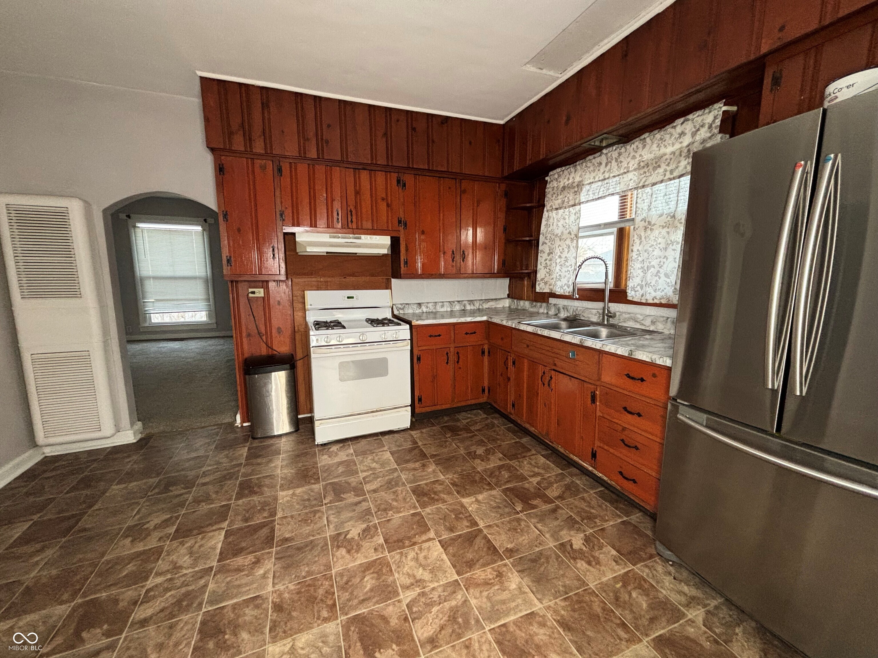 1117 South Lebanon Street Lebanon, IN 46052 - Photo 6 of 17