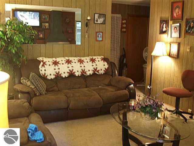 1740 River Road Frankfort, MI 49635 - Photo 8 of 13 1738635-7.JPG
