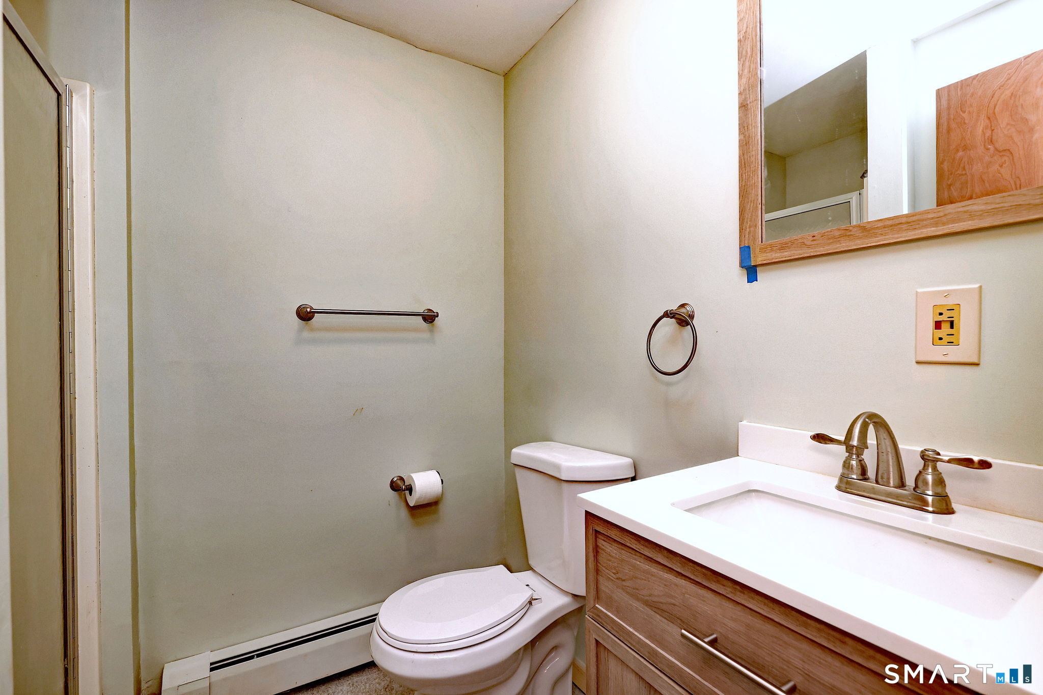 232 Anns Farm Road Hamden, CT 06518 - Photo 30 of 40 lower level full bath with walkin shower.