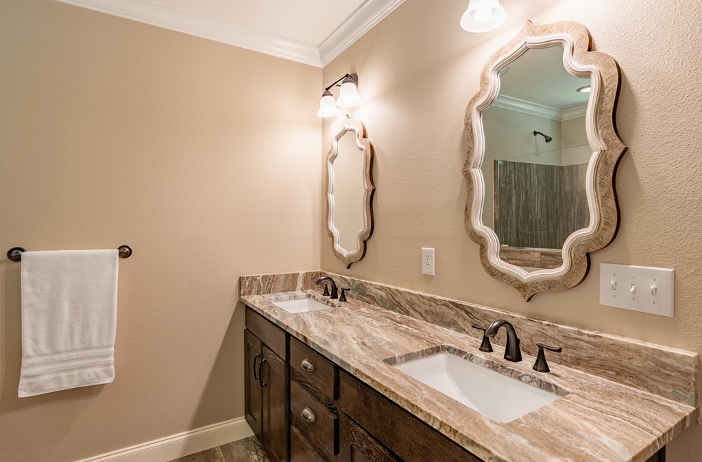 126-130 Robby Lane Kerrville, TX 78028 - Photo 41 of 76