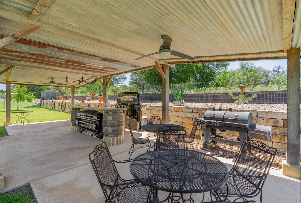 126-130 Robby Lane Kerrville, TX 78028 - Photo 49 of 76