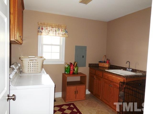 1204 Warren Road Erwin, NC 28339 - Photo 14 of 25 Gallery Image 14