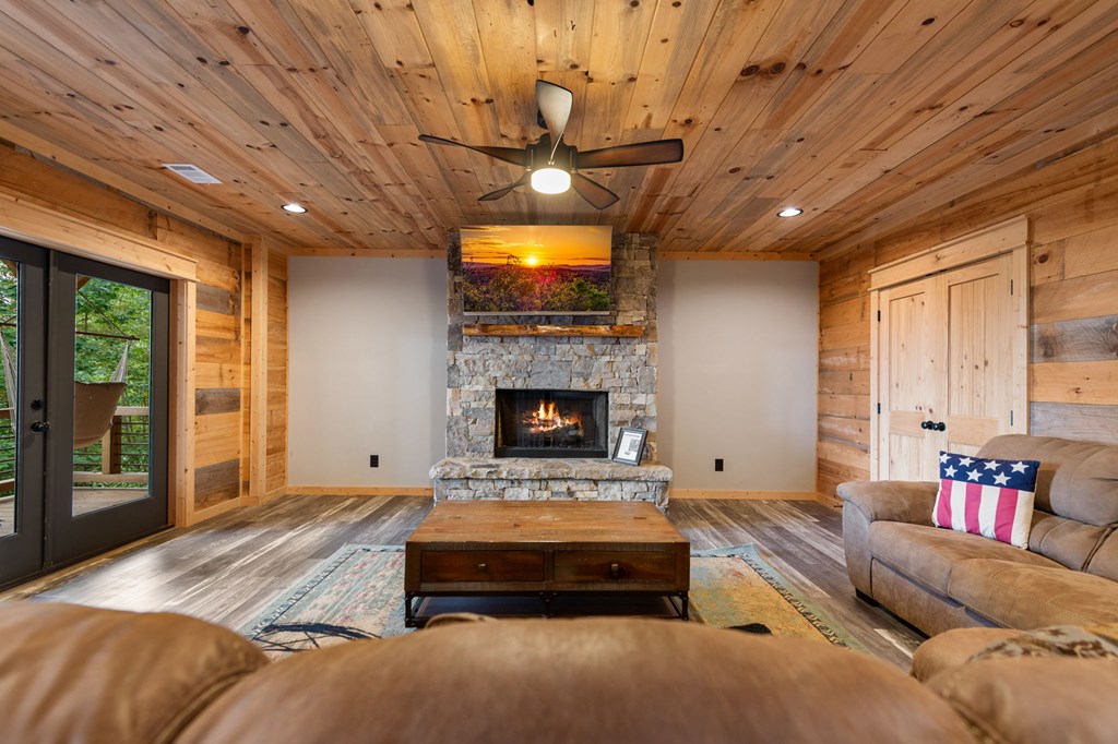 401 Sunrock Mountain Trace Blue Ridge, GA 30513 - Photo 28 of 80 Gallery Image 28