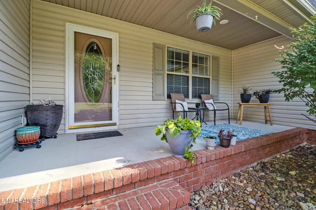 $345,900 | 338 Swallows Crossing, Grimsley, TN 38565