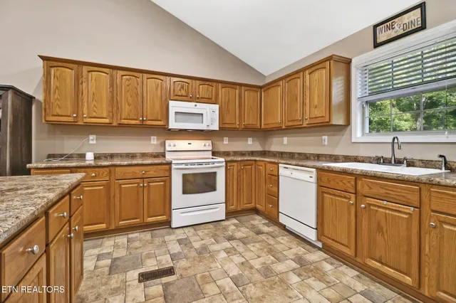 $345,900 | 338 Swallows Crossing, Grimsley, TN 38565