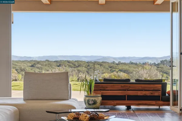 $1,690,000 | 372 Falcon Crest Drive, Lompoc, CA 93436